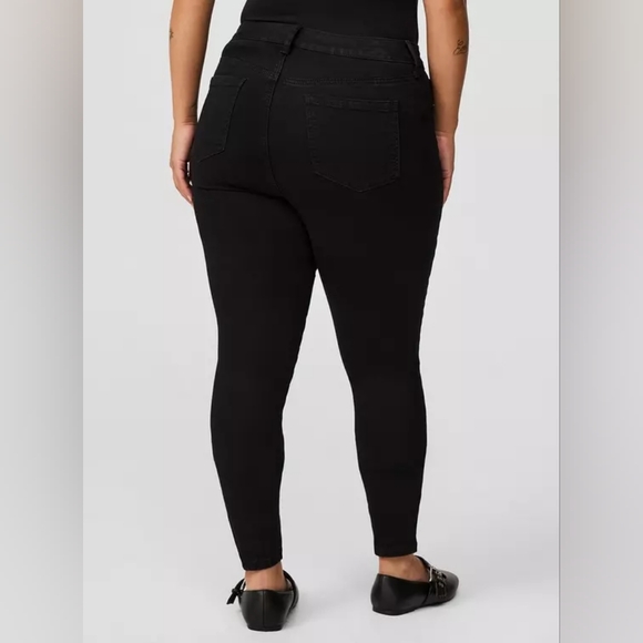 🆕⚡⚡ NWoT Trio skinny jeans Torrid. Size 18-20 - Picture 2 of 4